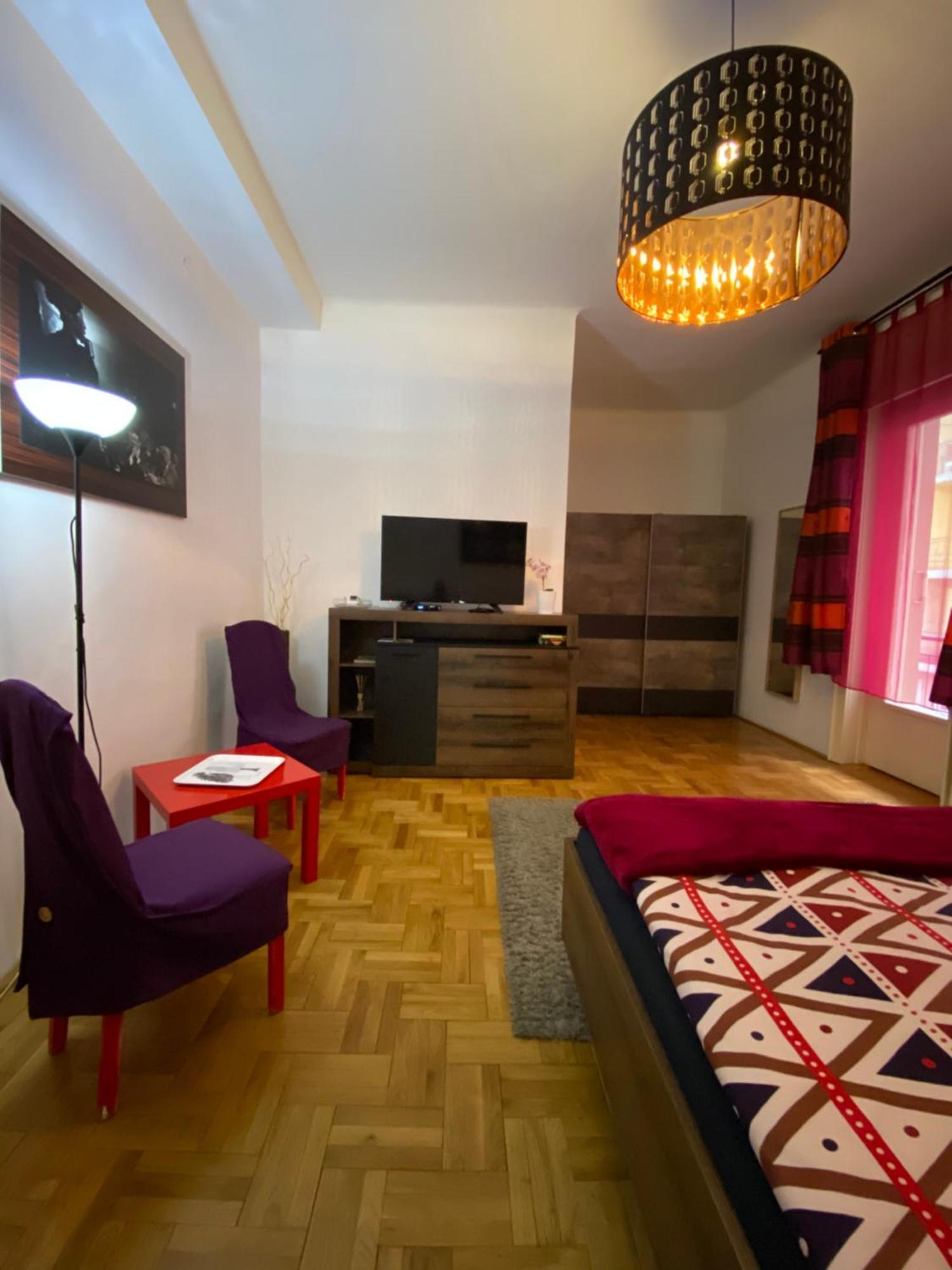 Promenade Guesthouse Near The Danube Budapest Exteriör bild